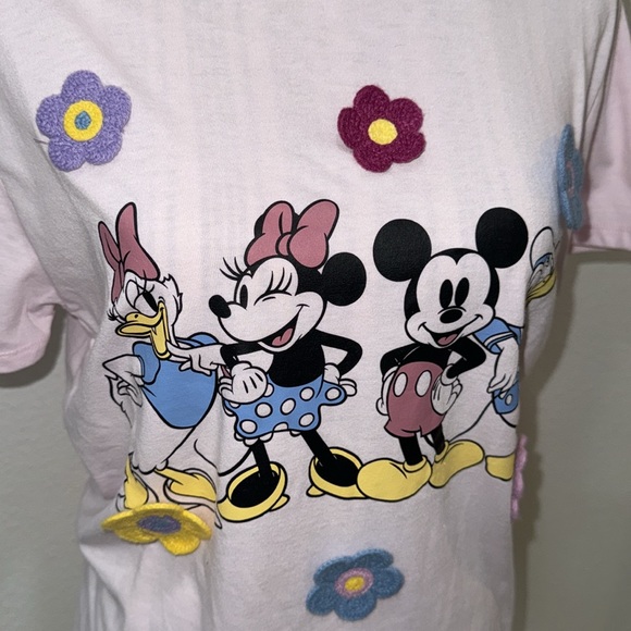 Disney Friends T-Shirt. Pink Medium - Picture 2 of 5